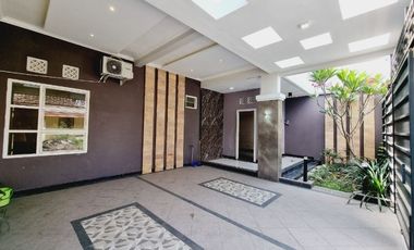 Rumah Mewah 2 Lt Nyaman Akses Lebar Banjarsari Solo