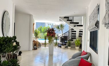 Luxury Spacious Villa Beautiful View in Nusa Dua Near STP Dharmawangsa