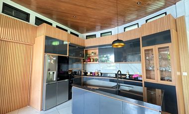 Luxury Spacious Villa Beautiful View in Nusa Dua Near STP Dharmawangsa