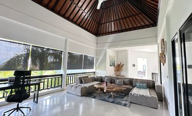 Luxury Spacious Villa Beautiful View in Nusa Dua Near STP Dharmawangsa