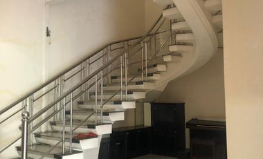 Di Sewakan Rumah Pluit Selatan Ukuran 13x25 Semi Furnish