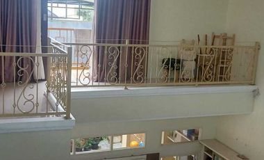 rumah cantik minimalis 2 lantai di sepinggan pratama