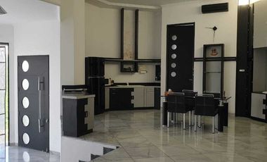 FOR SALE RUMAH MEWAH 4BR KONTRUKSI BAGUS STARTEGIS DI DENPASAR