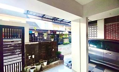 RUMAH 2 LANTAI SIAP HUNI DEPAN AKMIL MAGELANG