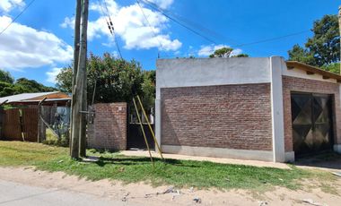 Excelente casa y Lote en esquina de avenida