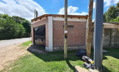 Excelente casa y Lote en esquina de avenida