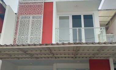 Rumah modern 3 lt custome interior sesukanya di Jatibening