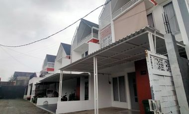 Rumah modern 3 lt custome interior sesukanya di Jatibening