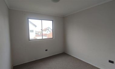 Casa en Arriendo en Las Pesebreras, El Polo II