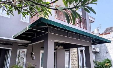 Rumah mewah 2 lantai di serengan solo bonus furnish