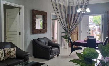 DIJUAL RUMAH BESAR DENGAN KOLAM RENANG