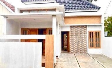 READY RUMAH BARU PESAN BANGUN STRATEGIS DEPAN SMA TARUNA NUSANTARA MGL
