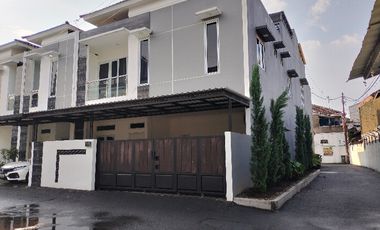 Rumah dijual baru dalam komplek pharmindo Cimahi bandung