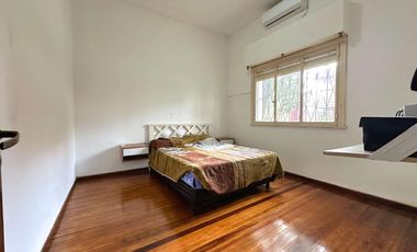 Casa de 3 ambientes con patio + Deposito