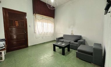 Casa de 3 ambientes con patio + Deposito