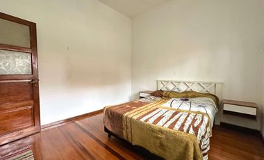 Casa de 3 ambientes con patio + Deposito