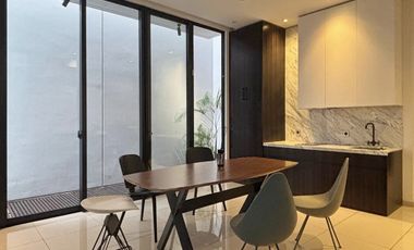 Quantum Serenia Hills Hadap Taman Fasilitas Swimmingpool Gym clubhouse