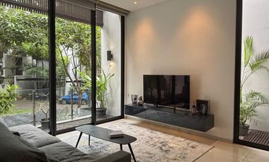 Quantum Serenia Hills Hadap Taman Fasilitas Swimmingpool Gym clubhouse