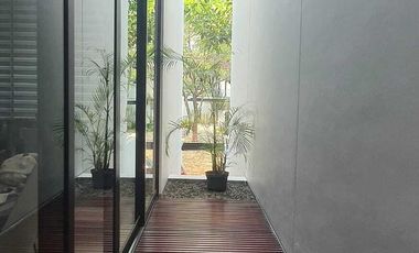 Quantum Serenia Hills Hadap Taman Fasilitas Swimmingpool Gym clubhouse