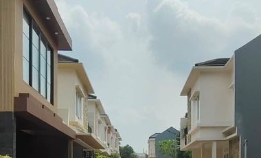 Rumah modern dekat 2 pintu TOLL di Bekasi, siap huni harga terjangkau