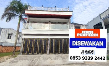 Rumah disewakan