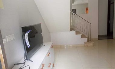 DISEWAKAN RUMAH UK 6X12,5 DI GOLF ISLAND, PANTAI INDAH KAPUK