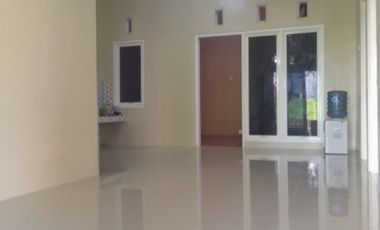 DISEWAKAN RUMAH BANYUMANIK SEMARANG, VIEW GUNUNG DEKAT EXIT TOL UNGARAN/ BANYUMANIK, SMA4, KODAM, RS. HERMINA. COCOK UNTUK KANTOR & RUMAH TANGGA