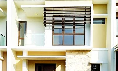 Cluster Burgundy  Lebar 7 Rumah Siap Huni Summarecon Bekasi