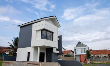 NAGREG DEKAT RUMAH SAKIT UNISBA BANDUNG TIMUR