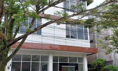 Gedung/kantor lt 4 di jual via lelang tepat di tengah kota Balikpapan