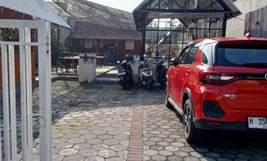 Homestay, guest house & caffe di pusat kota 10 menit dari Malioboro