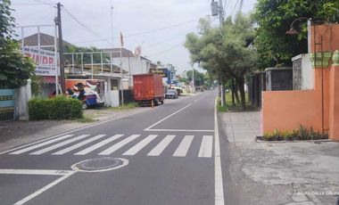 Homestay, guest house & caffe di pusat kota 10 menit dari Malioboro