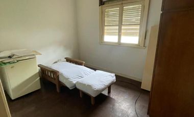 Excelente Casa a una cuadra de la estación de Glew.