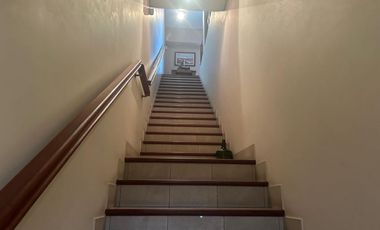 AMPLIO GALPÓN Y HERMOSA CASA EN PLANTA ALTA