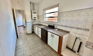 Departamento de 3 ambientes con 2 balcones