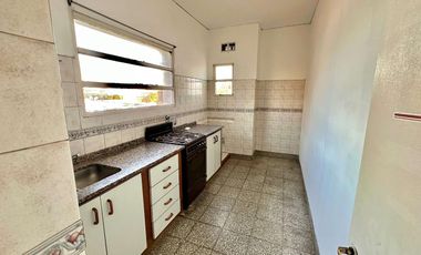 Departamento de 3 ambientes con 2 balcones