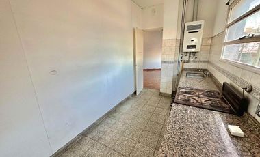 Departamento de 3 ambientes con 2 balcones