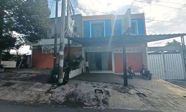 Di jual ruko strategis buat buka usaha