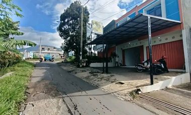 Di jual ruko strategis buat buka usaha