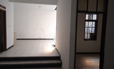 Disewa Rumah Terawat Nyaman di Taman Kopo Indah I