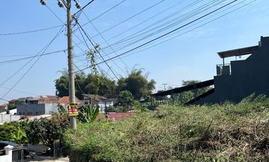 Jual tanah Hoek di jl Cipageran