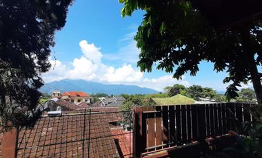 Dijual Beautiful Villa Gallery House di Salatiga