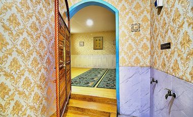 Dijual Hotel Aktif 2 Lantai Full Furnished di Buah Batu Bandung