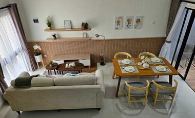 Rumah 3 Lantai Pinggir Jalan Utama Depan Kampus