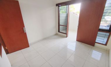 JUAL CEPAT Rumah Baru Renovasi di Taman Kopo Indah III Blok A