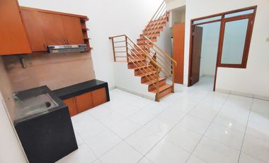 JUAL CEPAT Rumah Baru Renovasi di Taman Kopo Indah III Blok A