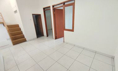 JUAL CEPAT Rumah Baru Renovasi di Taman Kopo Indah III Blok A