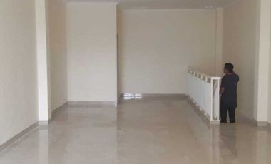 Disewakan harga murah ruko di area Cinere Bellevur