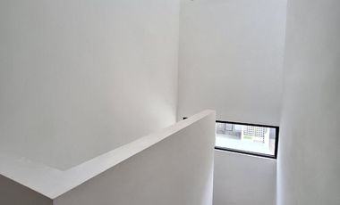 Rumah 2 lantai mewah di Serpong cukup 10 juta ALL IN