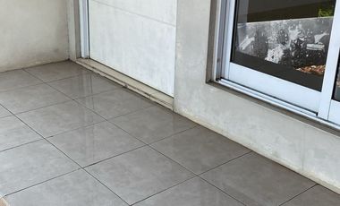 Disewakan Rumah Green Lake City Australia 8x15m, Rp.68jt/th